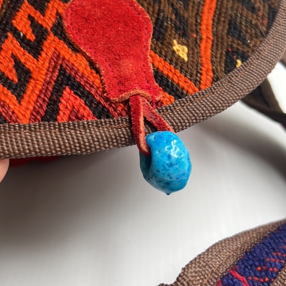 Leather Handmade bag hand crafted and stitched leather adjustable strap - Picture 6 of 14